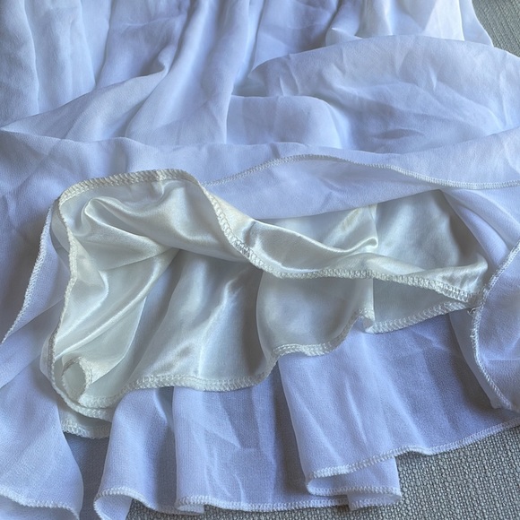 Cute off-shoulder summer white dress - Picture 8 of 12